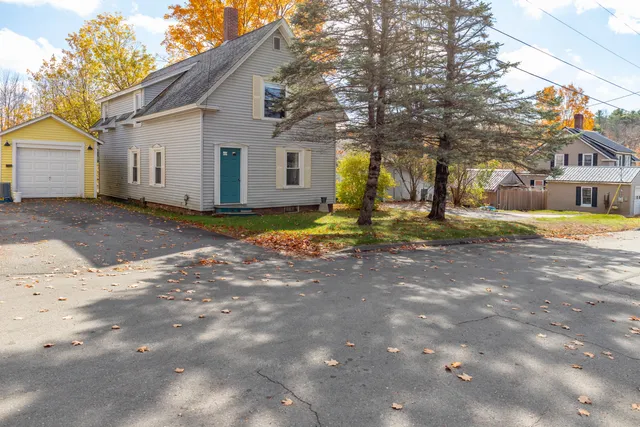 $239,000 | 18 Green Street, Dover-Foxcroft, ME 04426