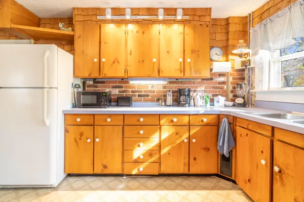 $219,000 | 18 Green Street, Dover-Foxcroft, ME 04426