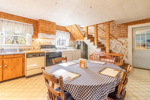 $219,000 | 18 Green Street, Dover-Foxcroft, ME 04426