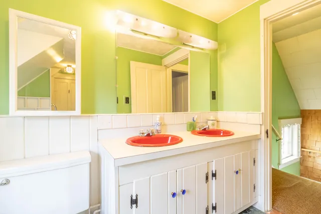 $239,000 | 18 Green Street, Dover-Foxcroft, ME 04426