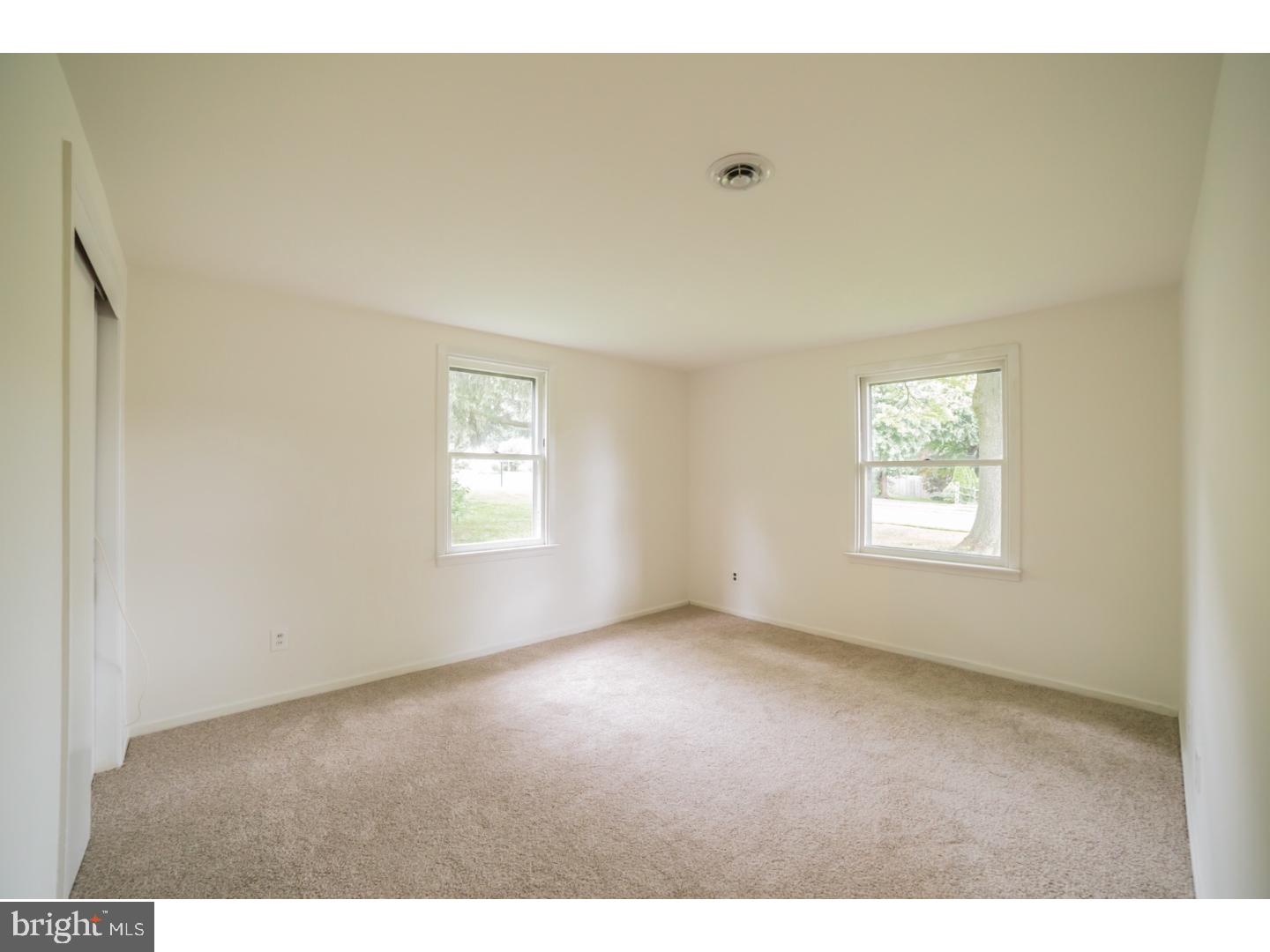 410 Suffolk Road Flourtown, PA 19031 - Photo 13 of 21