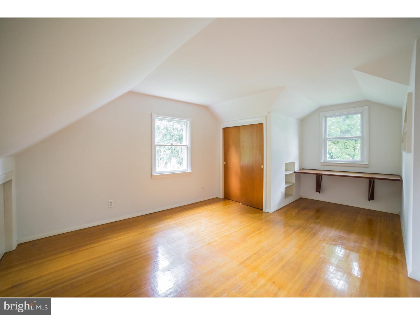 410 Suffolk Road Flourtown, PA 19031 - Photo 16 of 21