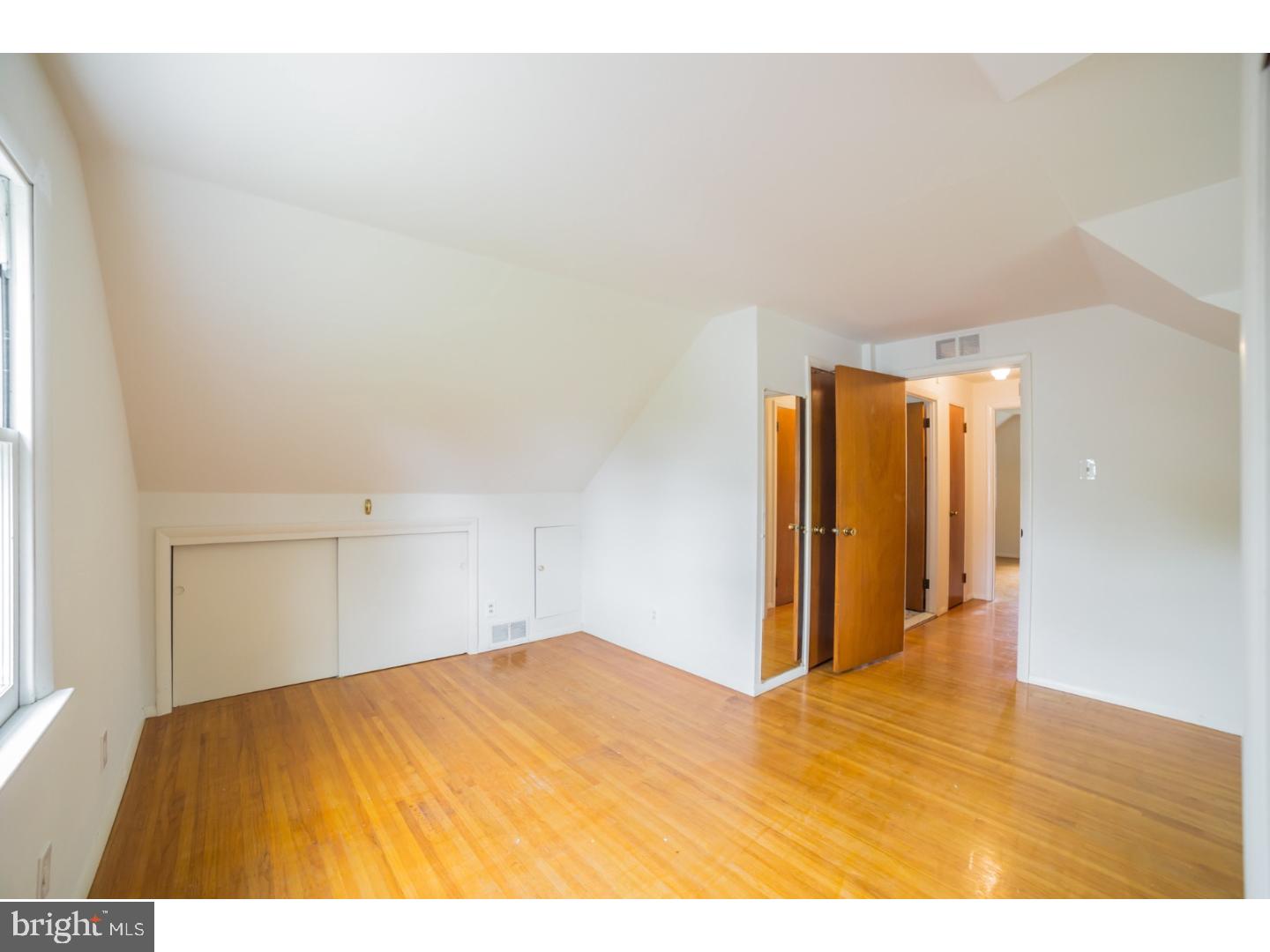 410 Suffolk Road Flourtown, PA 19031 - Photo 17 of 21