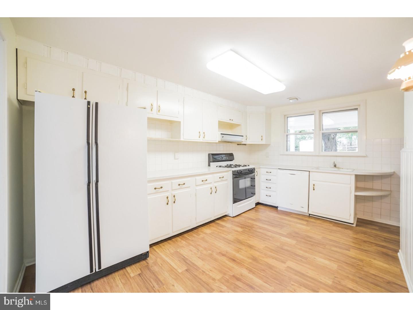 410 Suffolk Road Flourtown, PA 19031 - Photo 8 of 21
