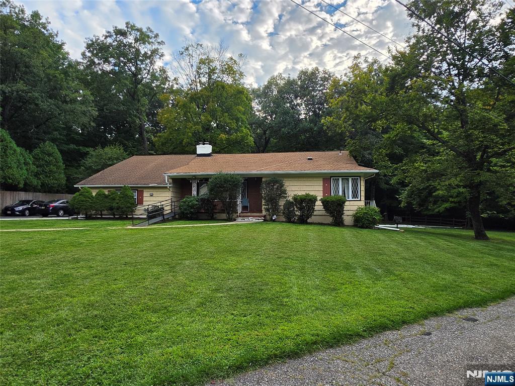 39 Greendale Road Cedar Grove, NJ 07009 - Photo 1 of 8 Gallery Image 1