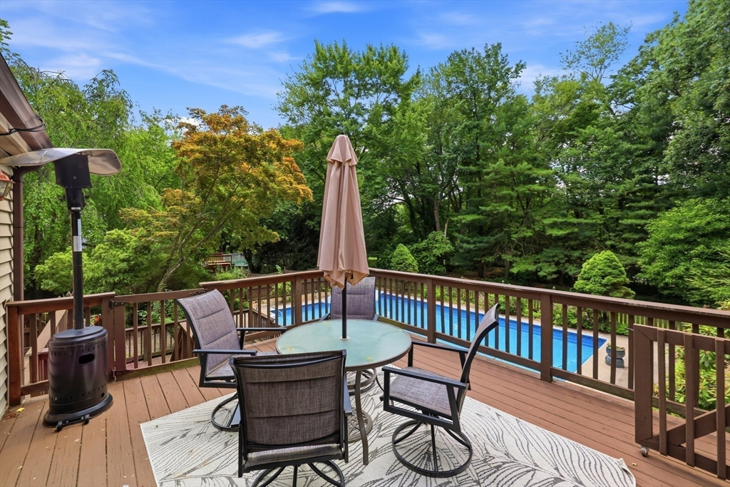 431 Prospect Street East Longmeadow, MA 01028 - Photo 28 of 38