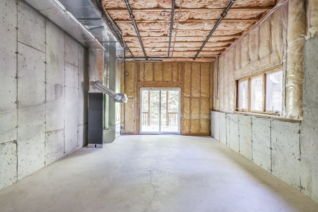 16 North Ridge Road, Unit 16 Mashpee, MA 02649 - Photo 32 of 42 a view of entryway with an empty room