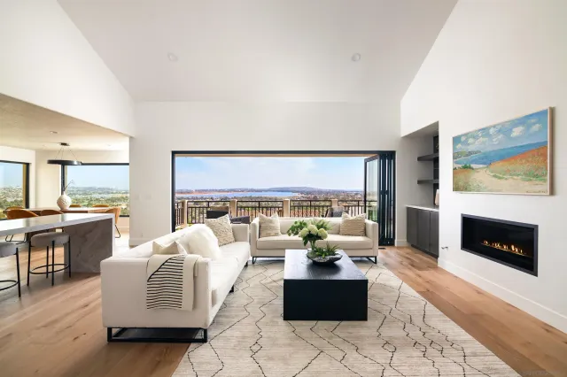 $3,875,000 | 2481 La Marque Street, San Diego, CA 92109