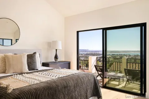 $3,875,000 | 2481 La Marque Street, San Diego, CA 92109