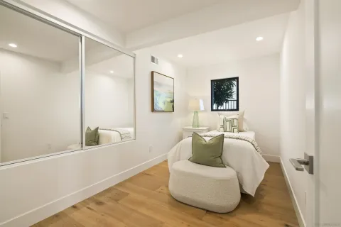 $3,575,000 | 2481 La Marque Street, San Diego, CA 92109