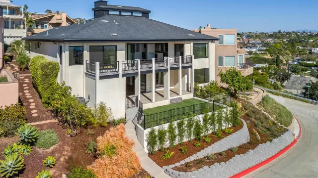 $3,875,000 | 2481 La Marque Street, San Diego, CA 92109