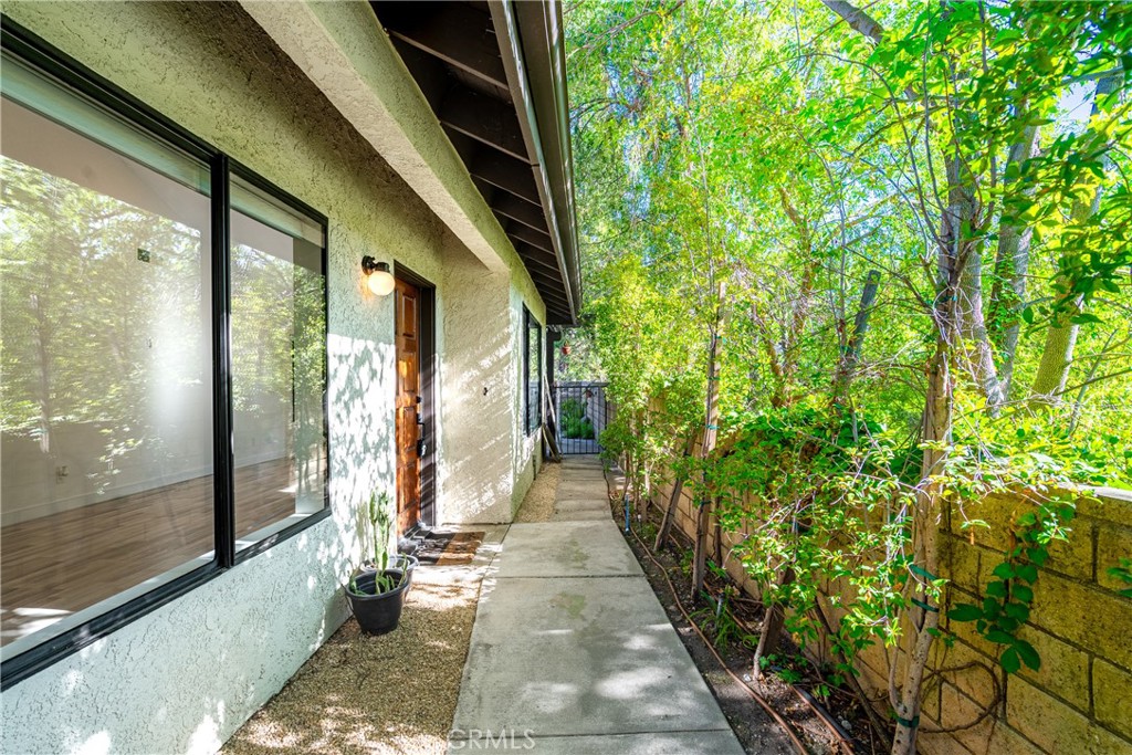 9138 Big Tujunga Canyon Road, Unit 6 Tujunga, CA 91042 - Photo 5 of 70