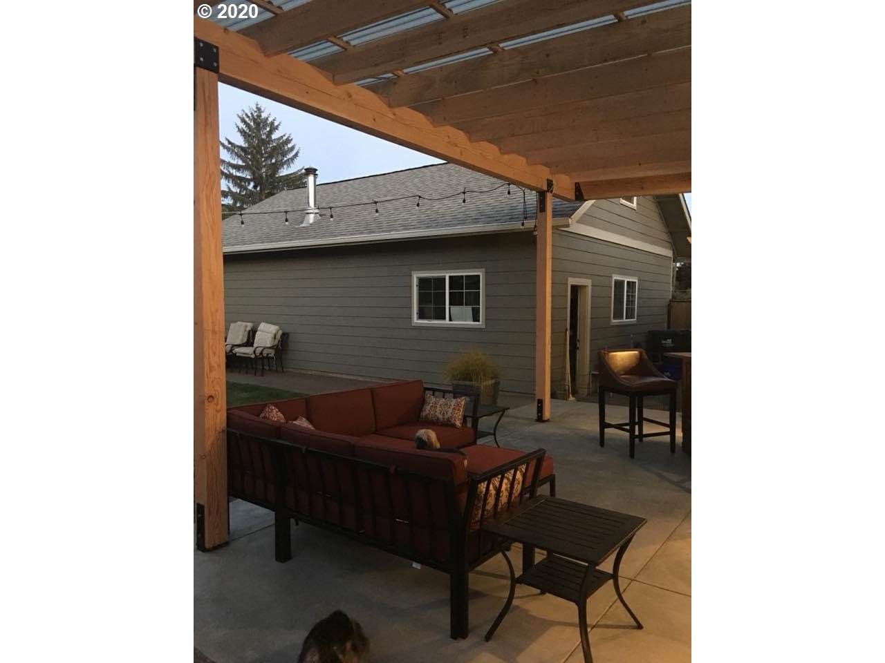 2815 Manor Drive Springfield, OR 97477 - Photo 2 of 17