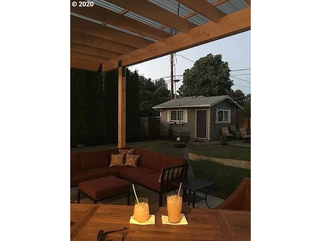 2815 Manor Drive Springfield, OR 97477 - Photo 16 of 17