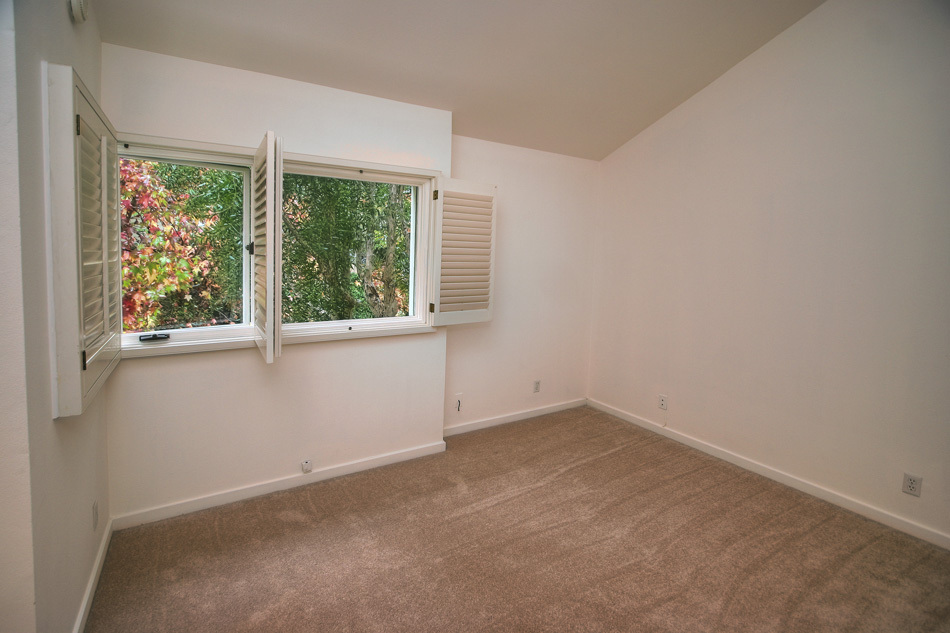 909 Weldon Road Santa Barbara, CA 93109 - Photo 10 of 16 Private View Bedroom