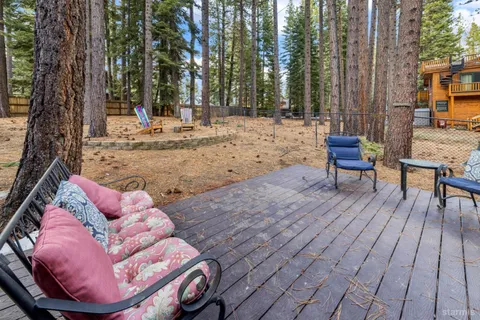 $689,000 | 1586 Crystal Air Drive, South Lake Tahoe, CA 96150