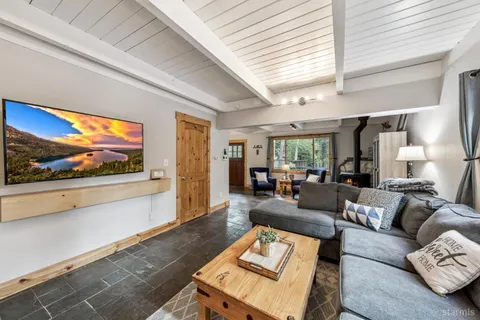 $689,000 | 1586 Crystal Air Drive, South Lake Tahoe, CA 96150