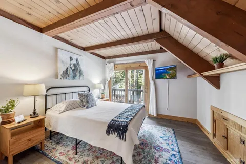 $689,000 | 1586 Crystal Air Drive, South Lake Tahoe, CA 96150