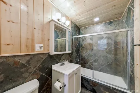 $689,000 | 1586 Crystal Air Drive, South Lake Tahoe, CA 96150