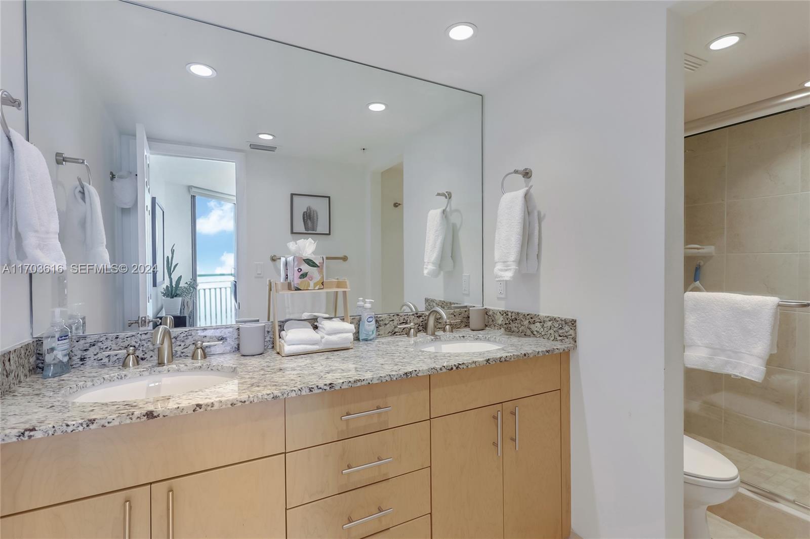 3000 North Ocean Drive, Unit 24H Riviera Beach, FL 33404 - Photo 13 of 33