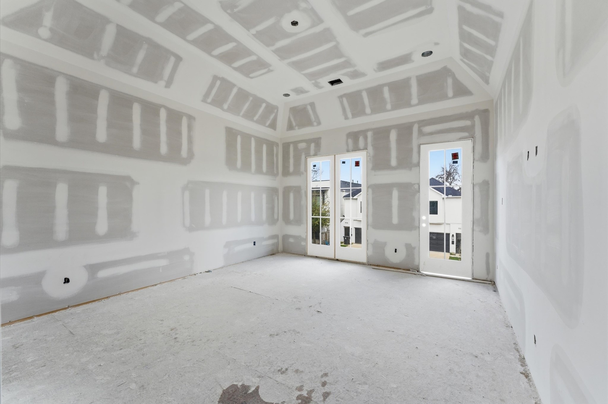 112 East 27th Street Houston, TX 77008 - Photo 12 of 43 Expansive primary bedroom opens to a private balcony.