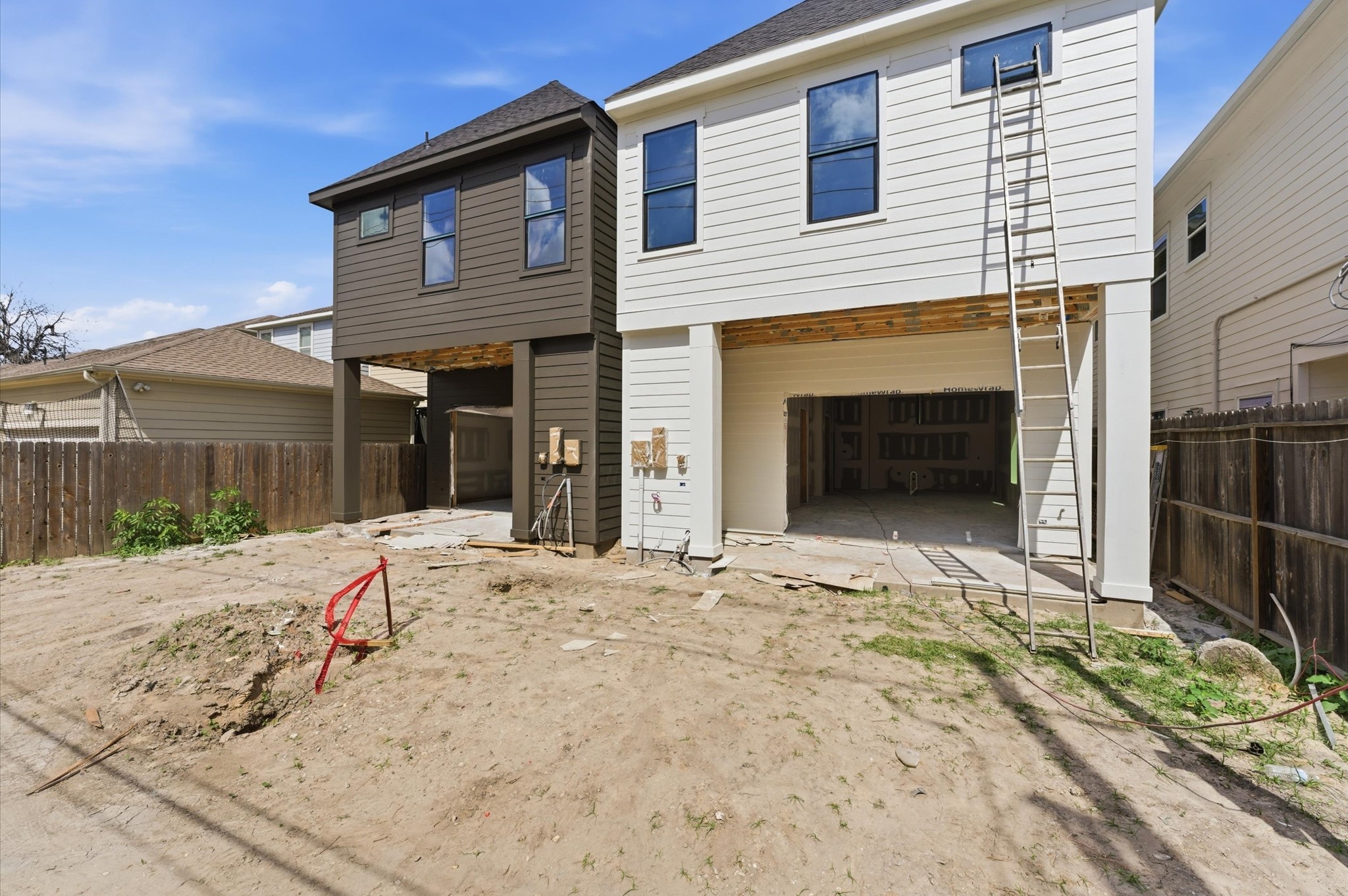 112 East 27th Street Houston, TX 77008 - Photo 24 of 43 a front view of a house with a yard