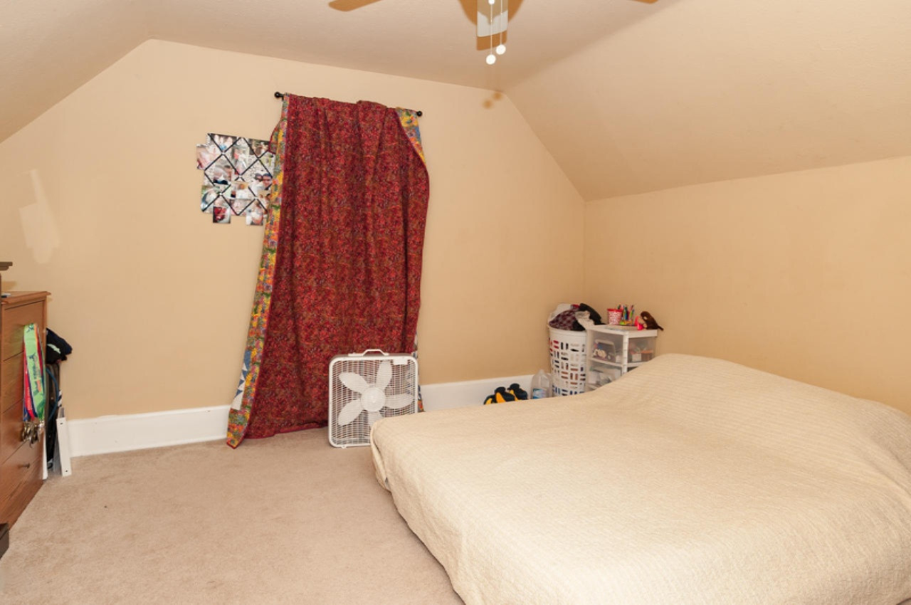 123 West Delaware Street Decatur, MI 49045 - Photo 10 of 15 Delaware-9