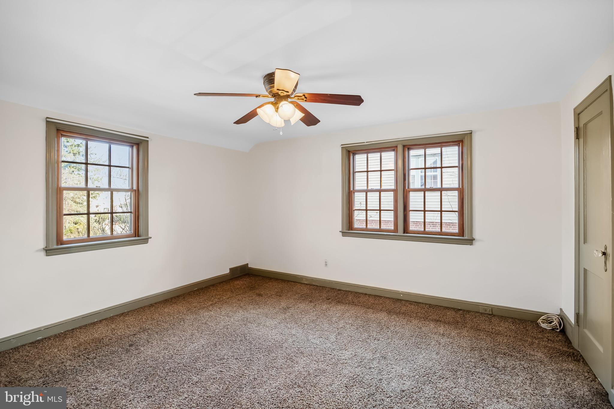 218 Pickwick Road Havertown, PA 19083 - Photo 13 of 29 Primary bedroom