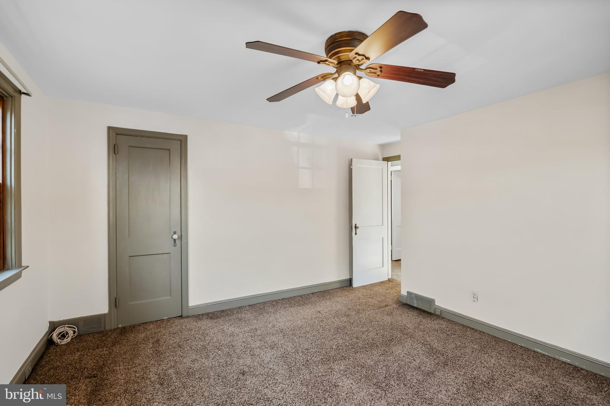 218 Pickwick Road Havertown, PA 19083 - Photo 14 of 29