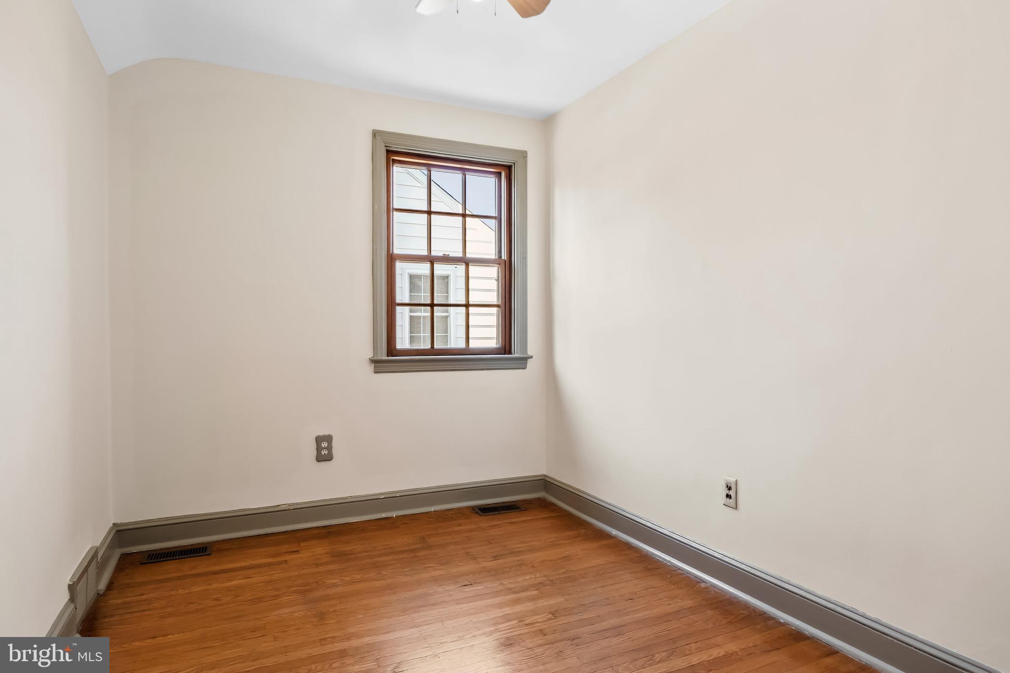 218 Pickwick Road Havertown, PA 19083 - Photo 16 of 29 Bedroom 2