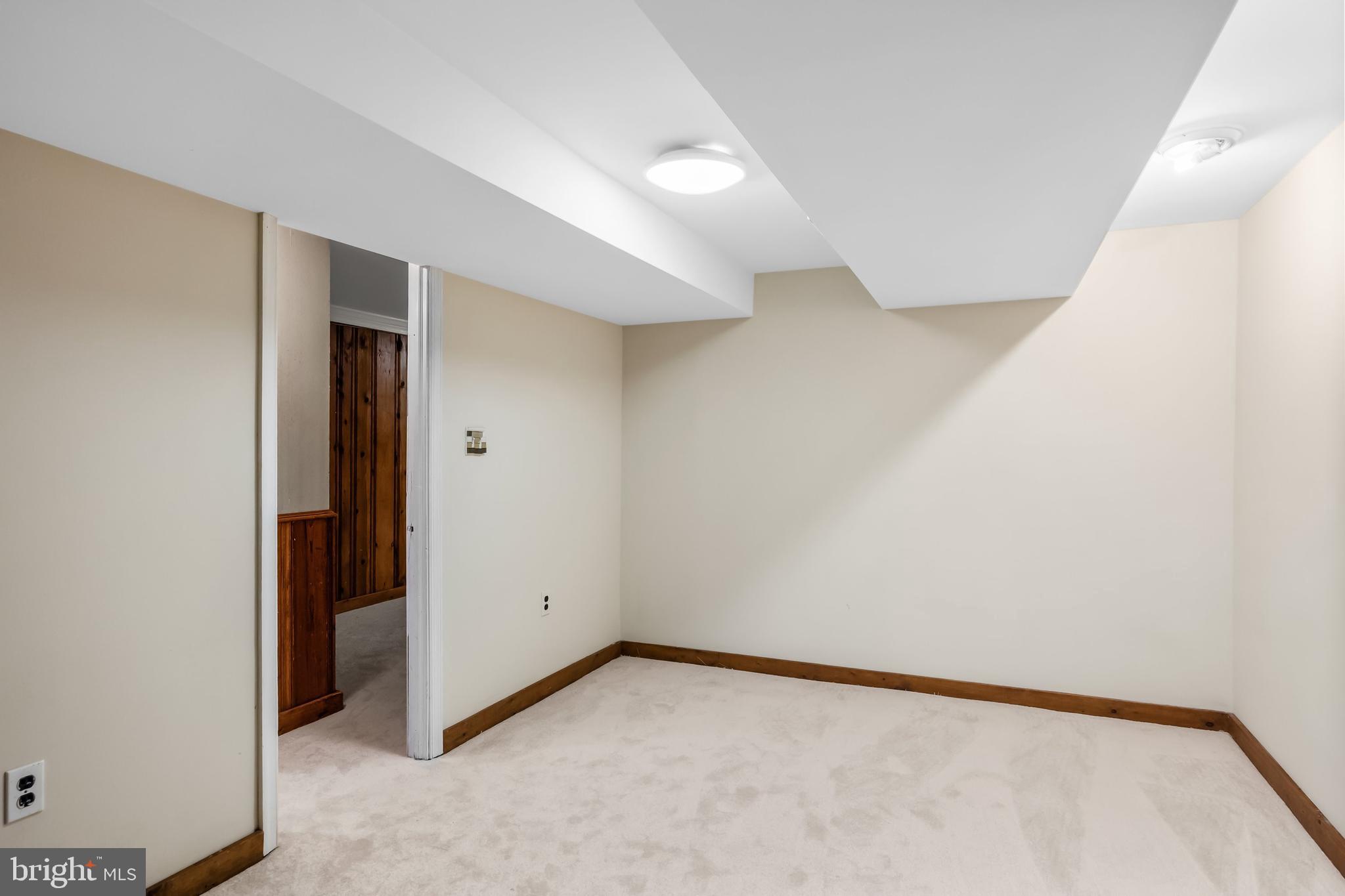 218 Pickwick Road Havertown, PA 19083 - Photo 22 of 29 Flex space