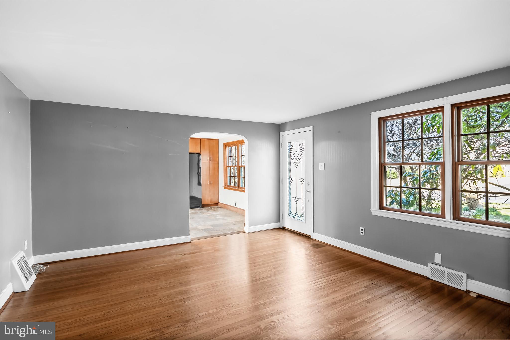 218 Pickwick Road Havertown, PA 19083 - Photo 9 of 29 Formal living room off of kitchen