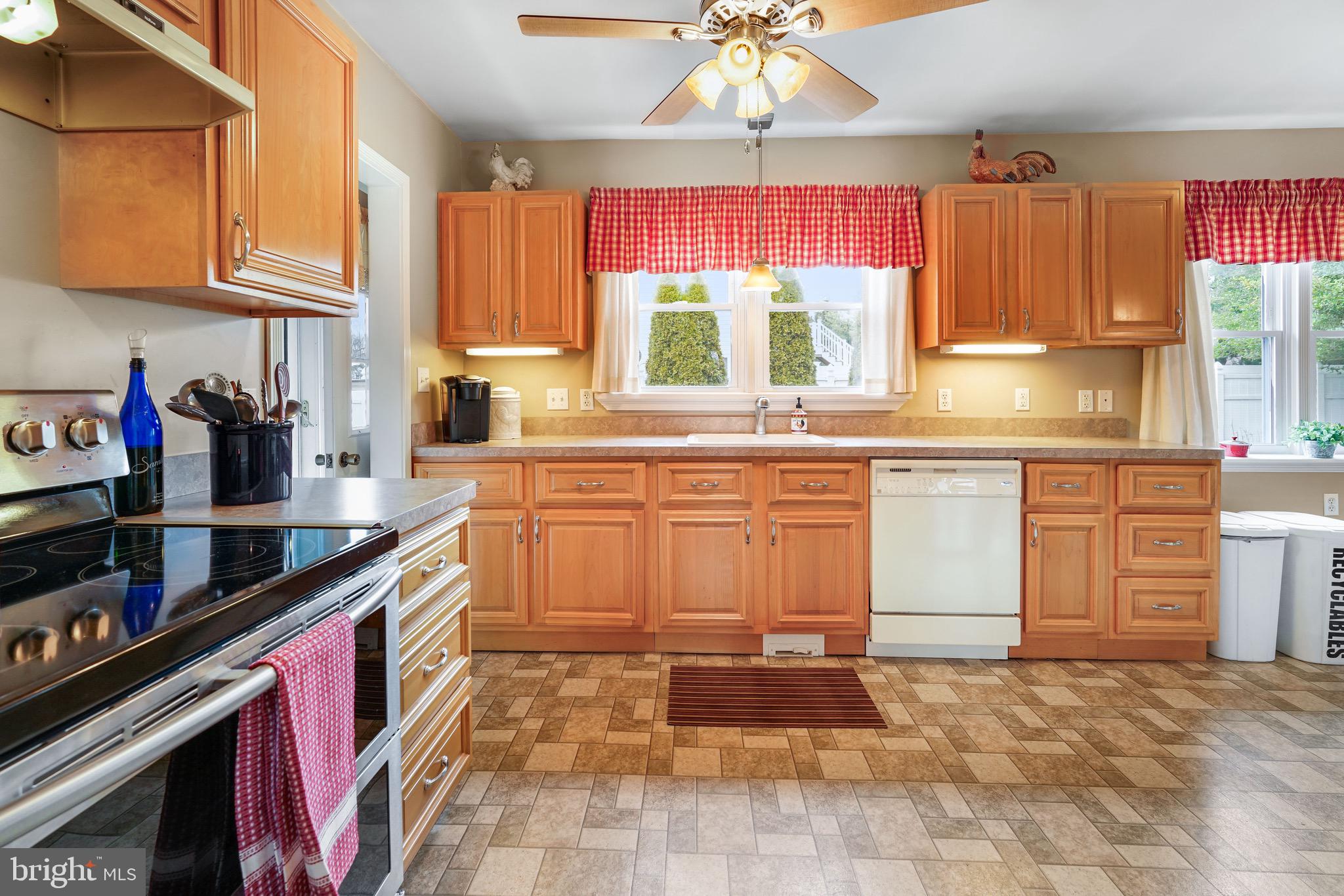 103 Roosevelt Boulevard Elkton, MD 21921 - Photo 12 of 39 Kitchen