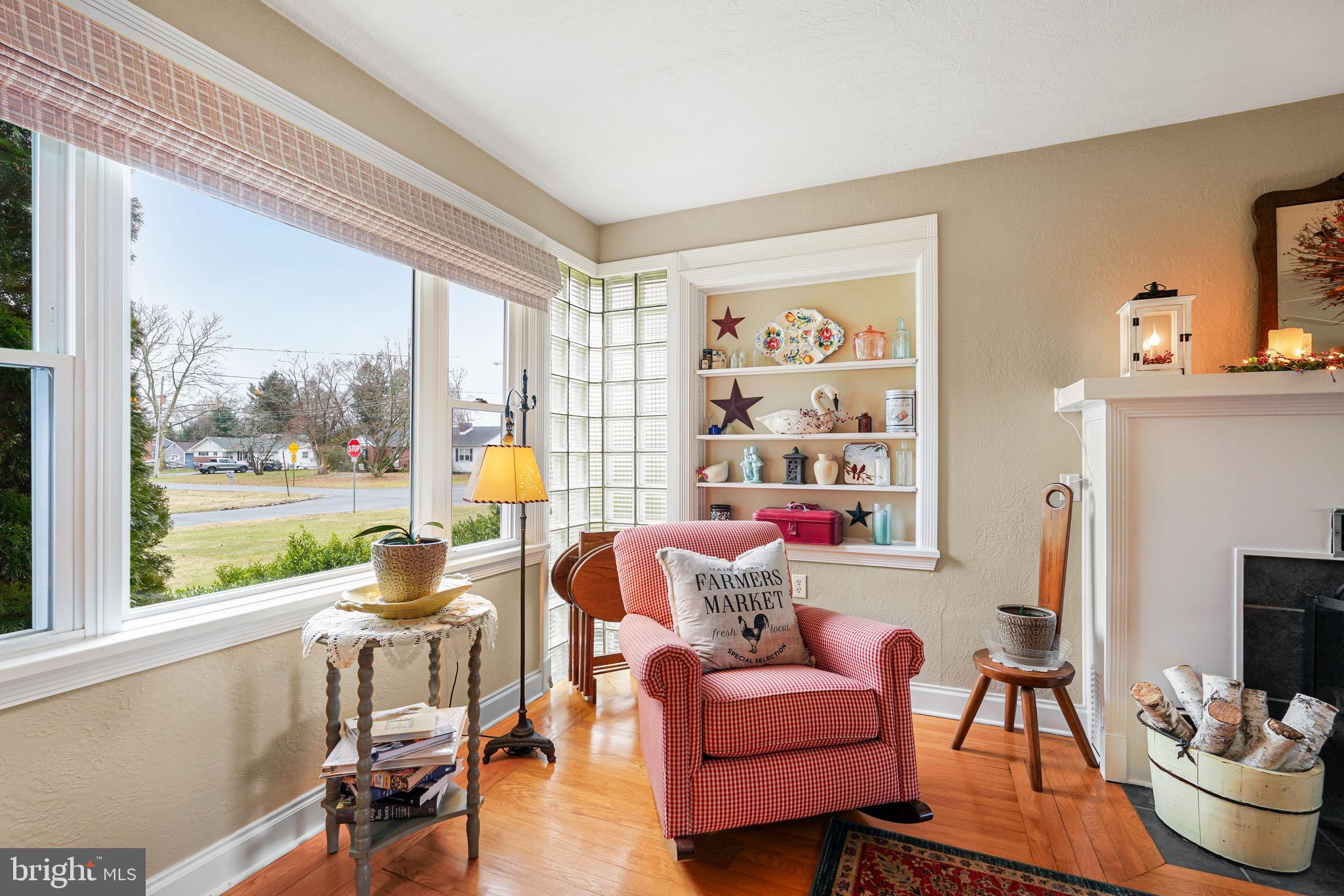 103 Roosevelt Boulevard Elkton, MD 21921 - Photo 5 of 39 Living Room