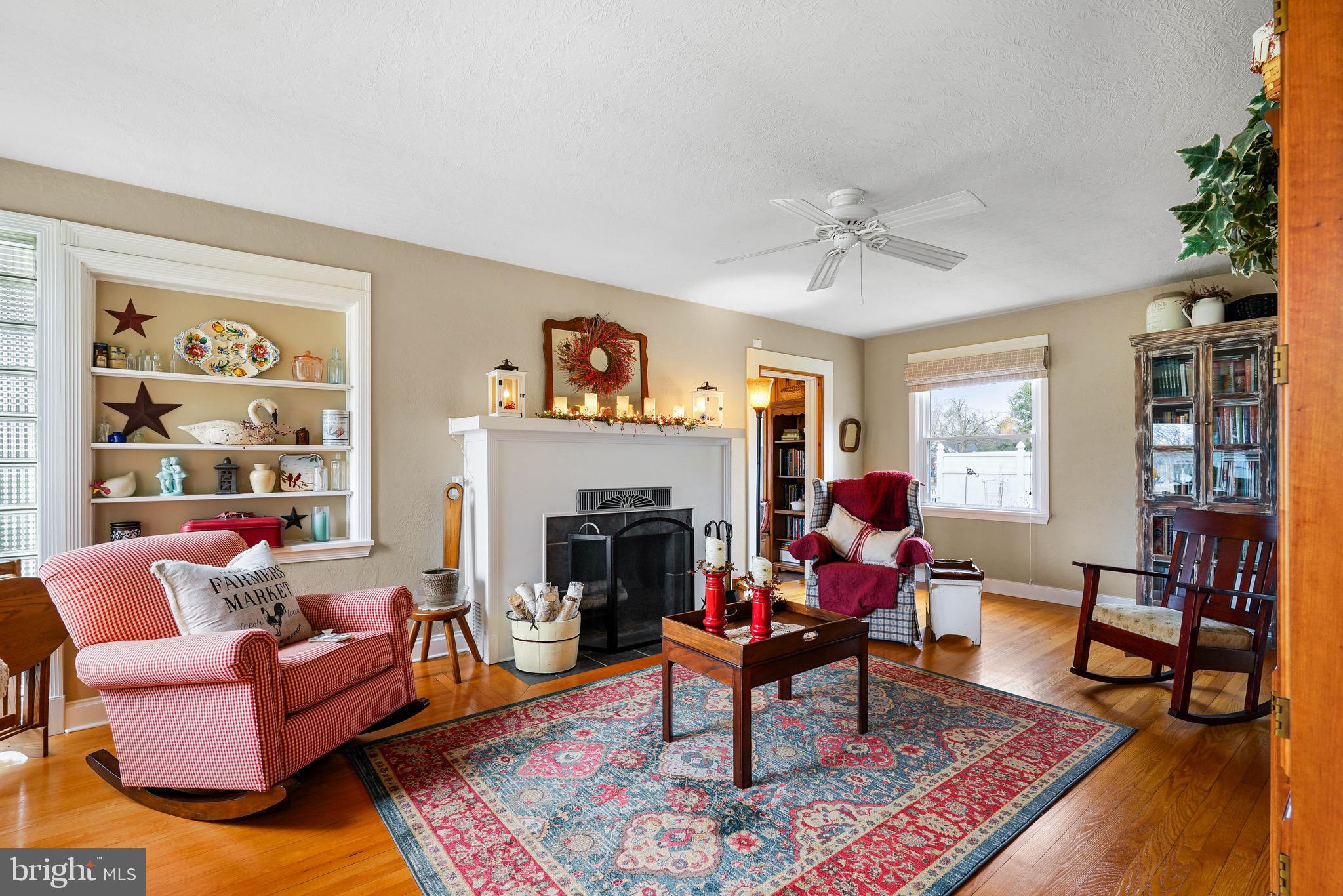 103 Roosevelt Boulevard Elkton, MD 21921 - Photo 6 of 39 Living Room