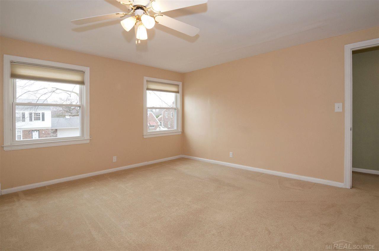 1019 Nottingham Grosse Pointe, MI 48230 - Photo 24 of 32 31315758-23.JPG