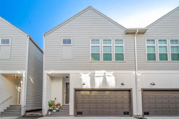 $2,200 | 6021 Cypress Street, Houston, TX 77074