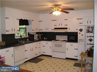 1506 Temple Road Pottstown, PA 19465 - Photo 4 of 8