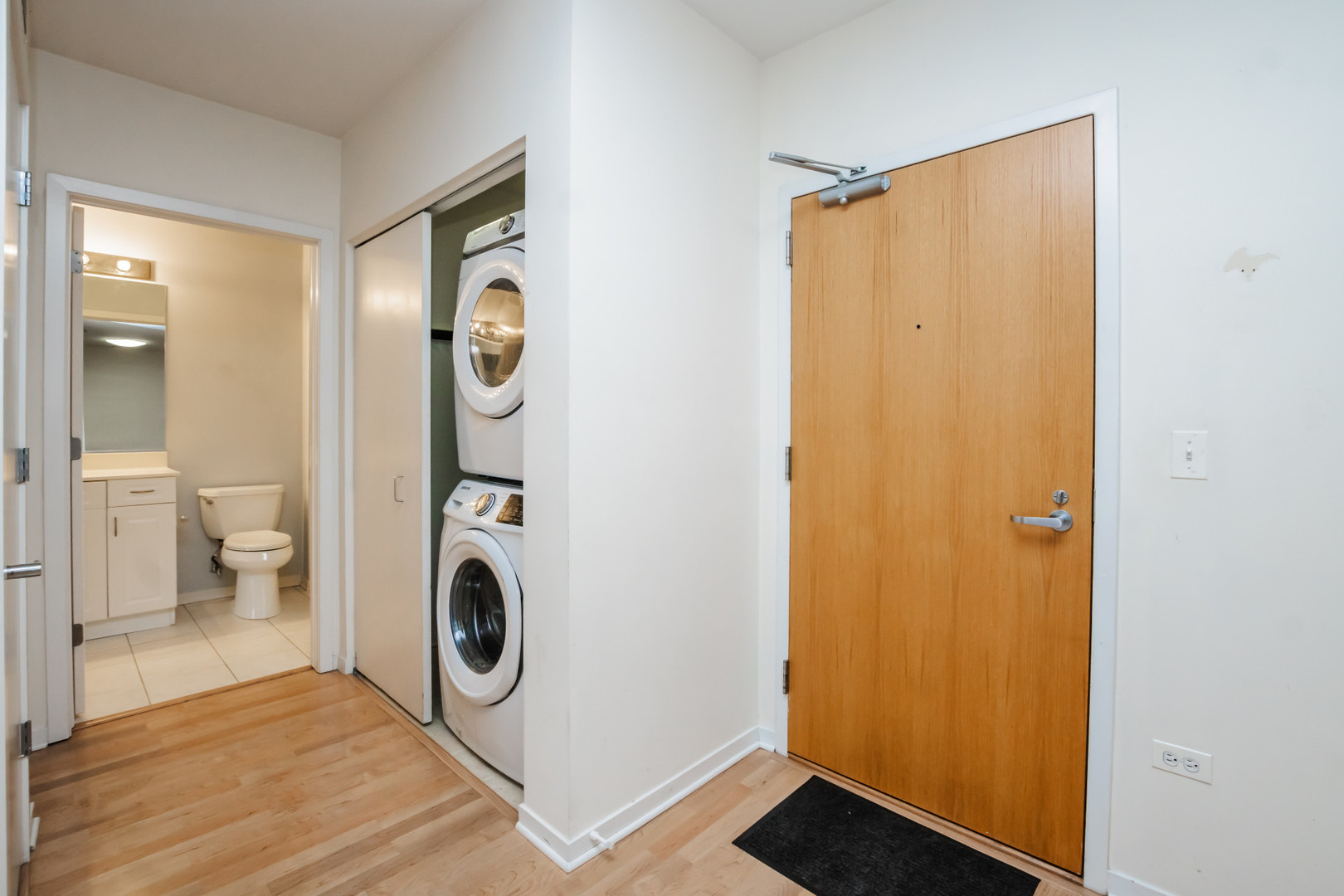 7243 Madison Street, Unit 310 Forest Park, IL 60130 - Photo 13 of 23 a view of bathroom with a tub and shower