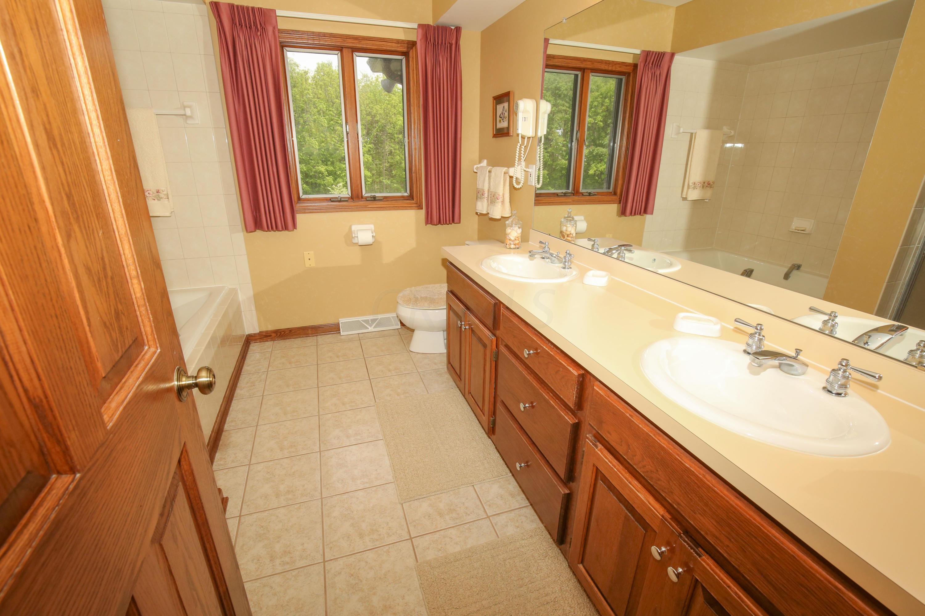 8910 Diley Road Pickerington, OH 43147 - Photo 34 of 72