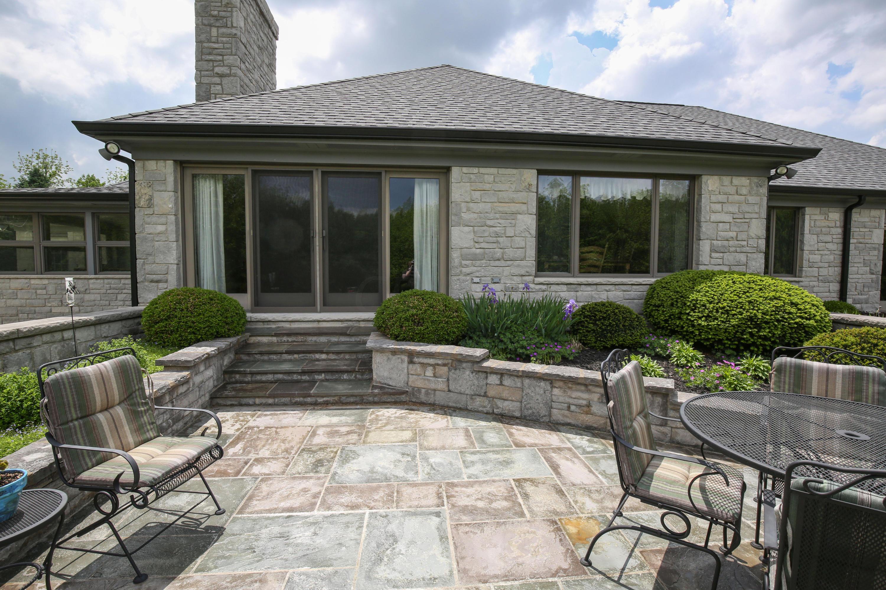 8910 Diley Road Pickerington, OH 43147 - Photo 4 of 72