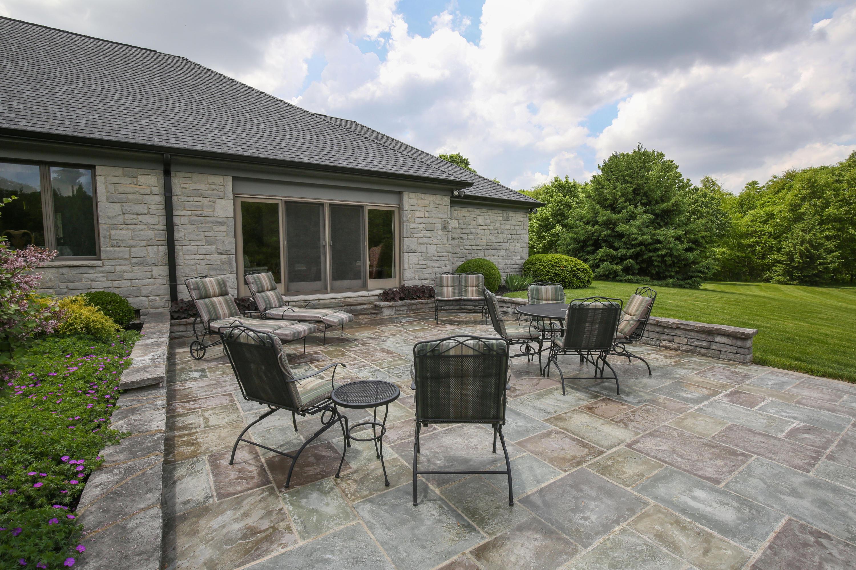 8910 Diley Road Pickerington, OH 43147 - Photo 6 of 72