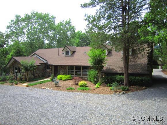 95 Davidson Road Swannanoa, NC 28778 - Photo 1 of 24 Gallery Image 1