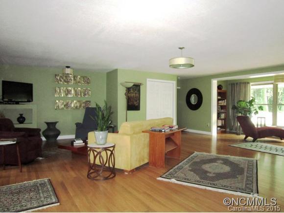 95 Davidson Road Swannanoa, NC 28778 - Photo 2 of 24 Gallery Image 2