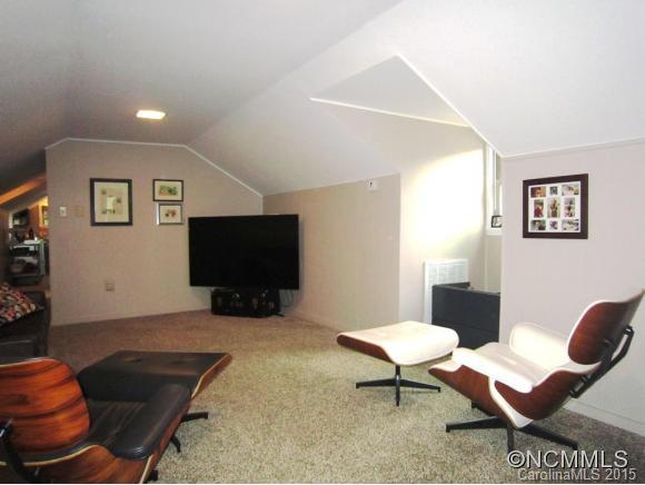 95 Davidson Road Swannanoa, NC 28778 - Photo 20 of 24 Gallery Image 20