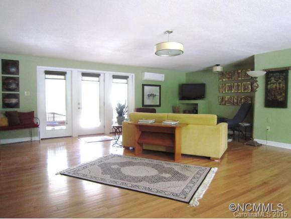 95 Davidson Road Swannanoa, NC 28778 - Photo 3 of 24 Gallery Image 3