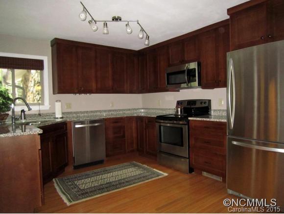 95 Davidson Road Swannanoa, NC 28778 - Photo 7 of 24 Gallery Image 7