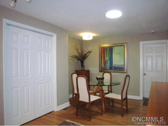 95 Davidson Road Swannanoa, NC 28778 - Photo 8 of 24 Gallery Image 8