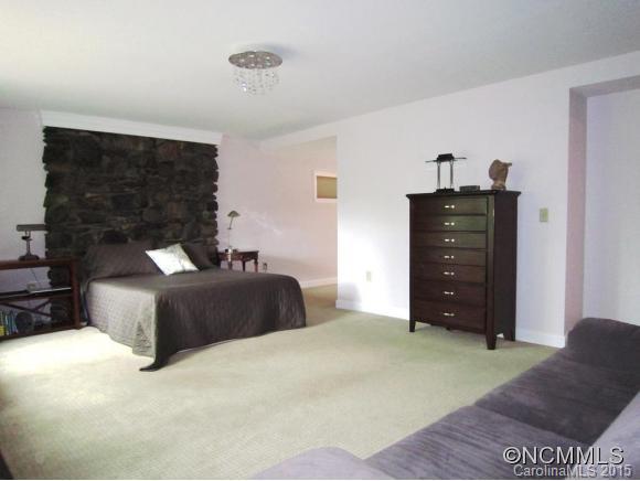 95 Davidson Road Swannanoa, NC 28778 - Photo 10 of 24 Gallery Image 10