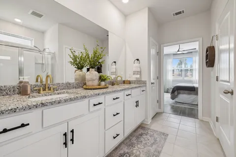 $385,000 | 2140 Quinn Drive, White House, TN 37188